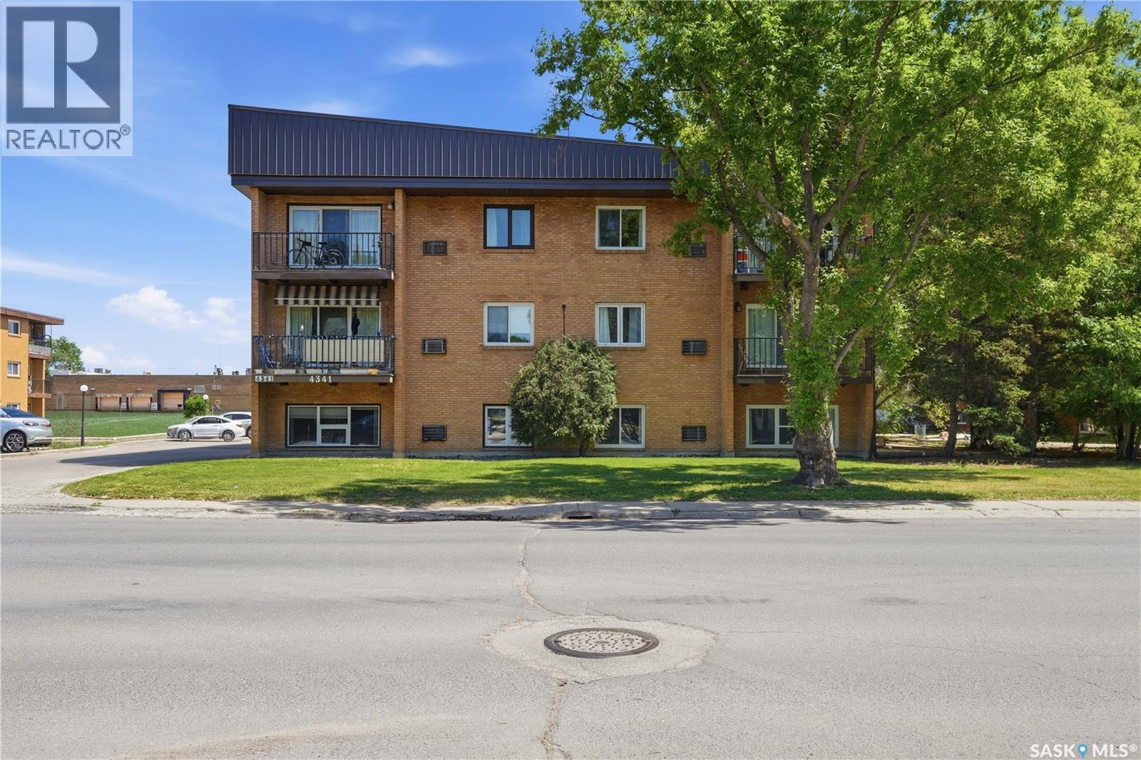 1 4341 Rae Street, Regina, SK