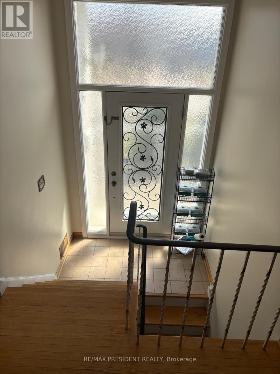 3759 Bayswater Crescent, Mississauga, ON - Indoor Photo Showing Other Room