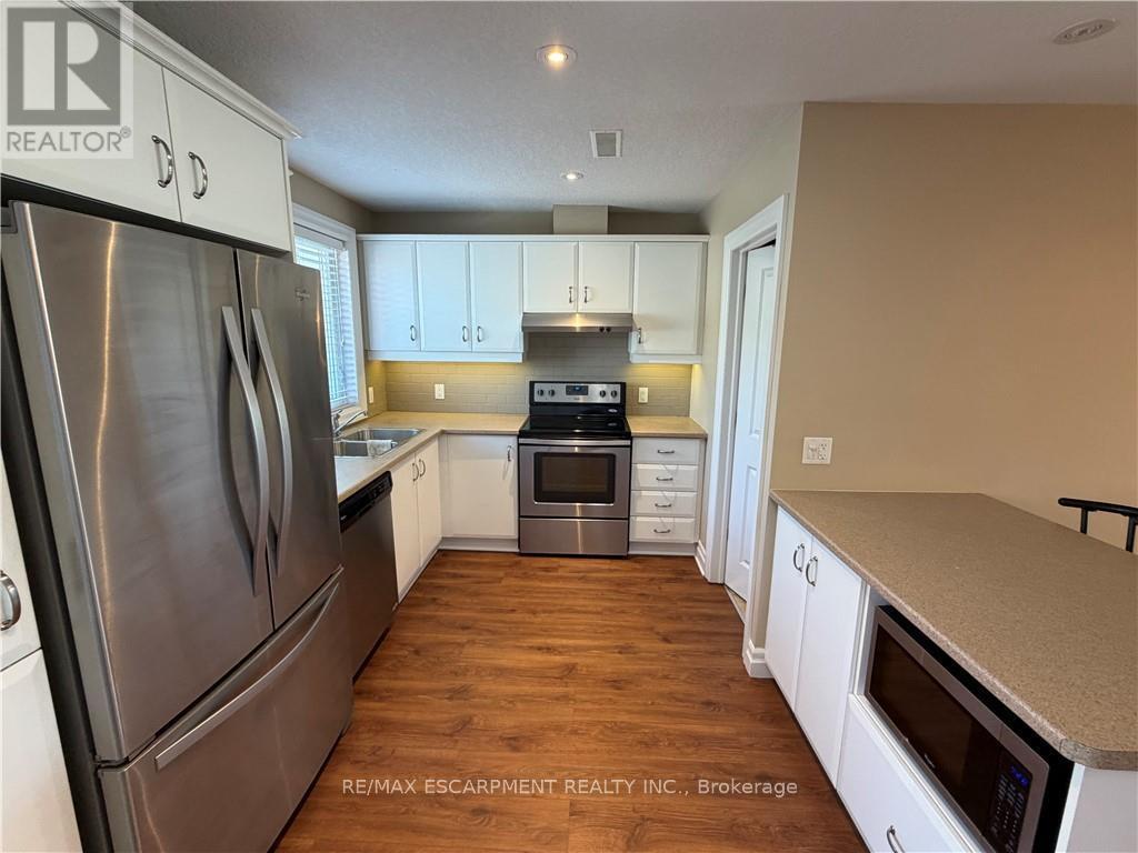 5 Jaczenko Terrace, Hamilton, ON