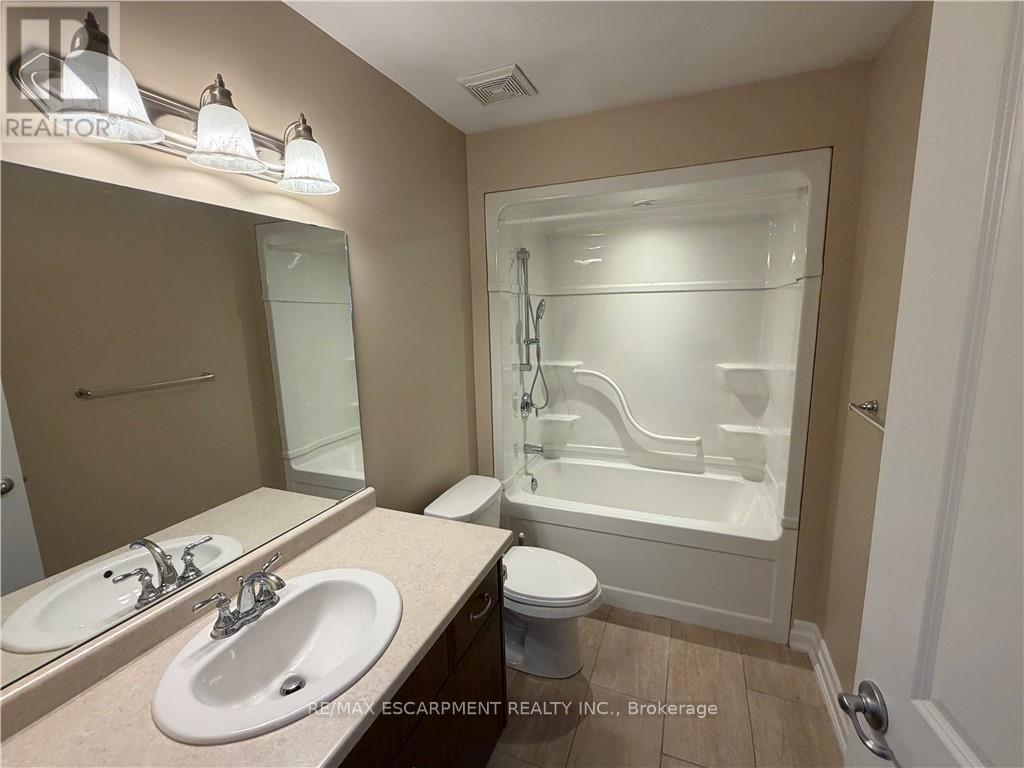 5 Jaczenko Terrace, Hamilton, ON