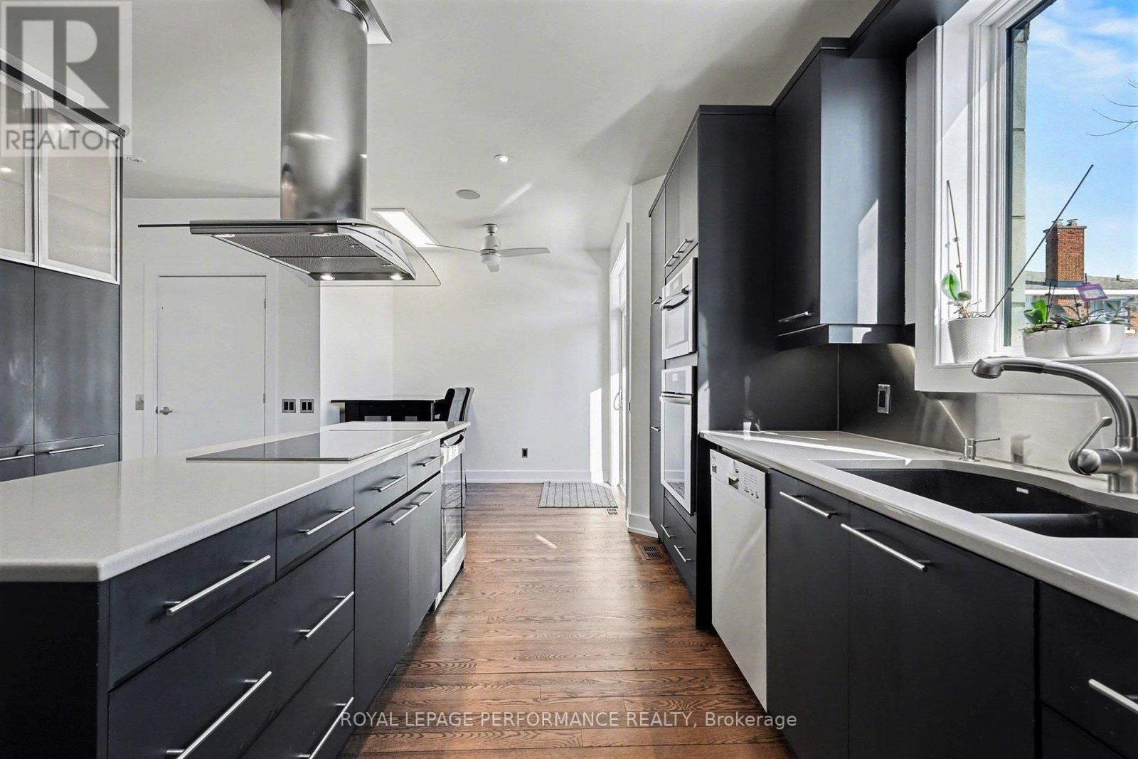 805 Kingsmere Avenue, Ottawa, ON - Indoor Photo Showing Kitchen With Double Sink