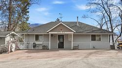 6251 Renfrew Road Peachland, BC V0H 1X7