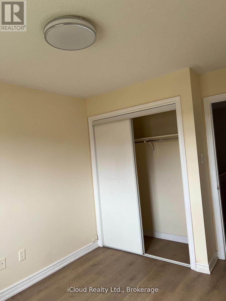 3956 Manatee Way, Mississauga, ON - Indoor Photo Showing Other Room