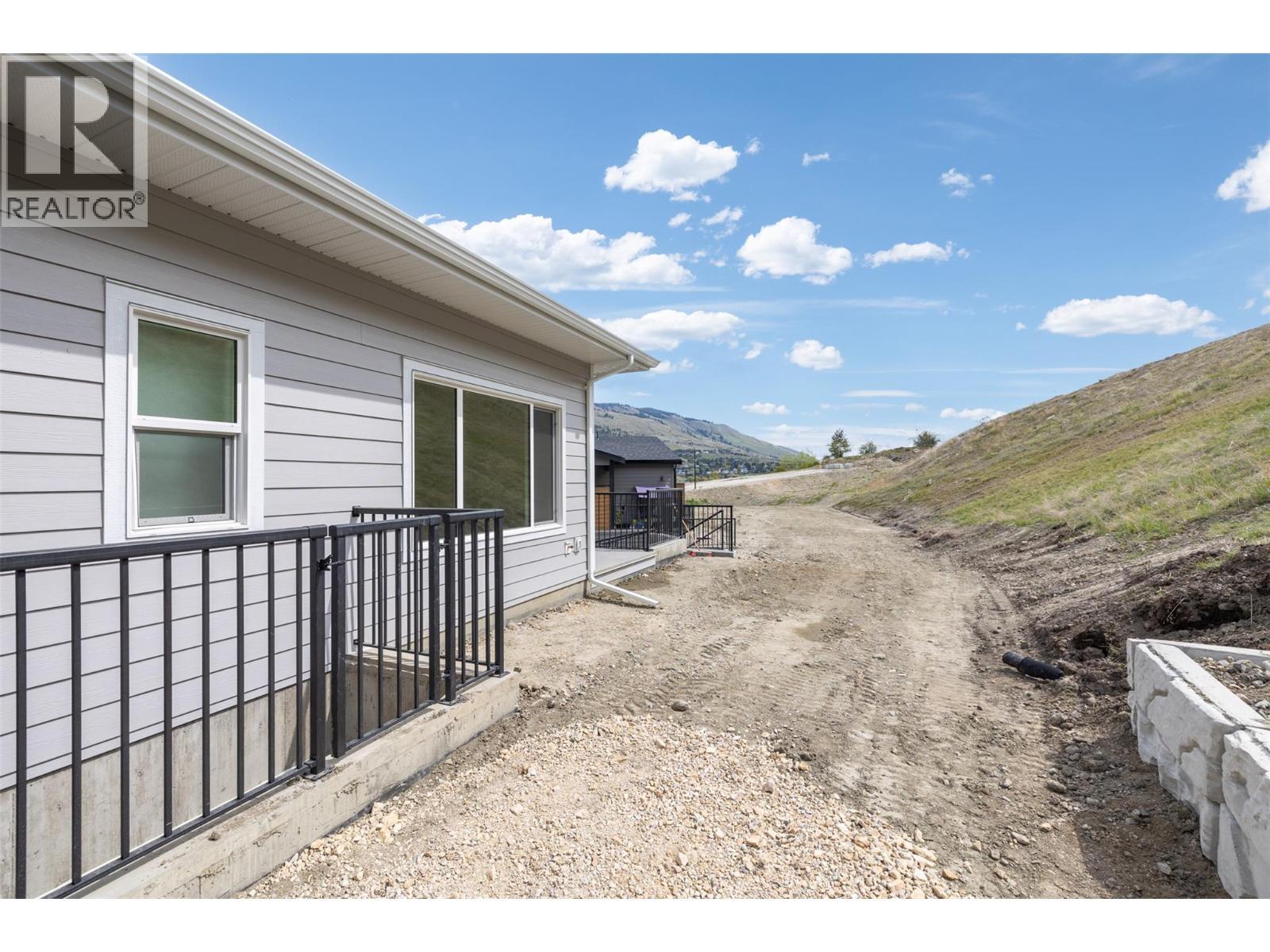 442 Arrowleaf Rise, Coldstream, BC - Outdoor