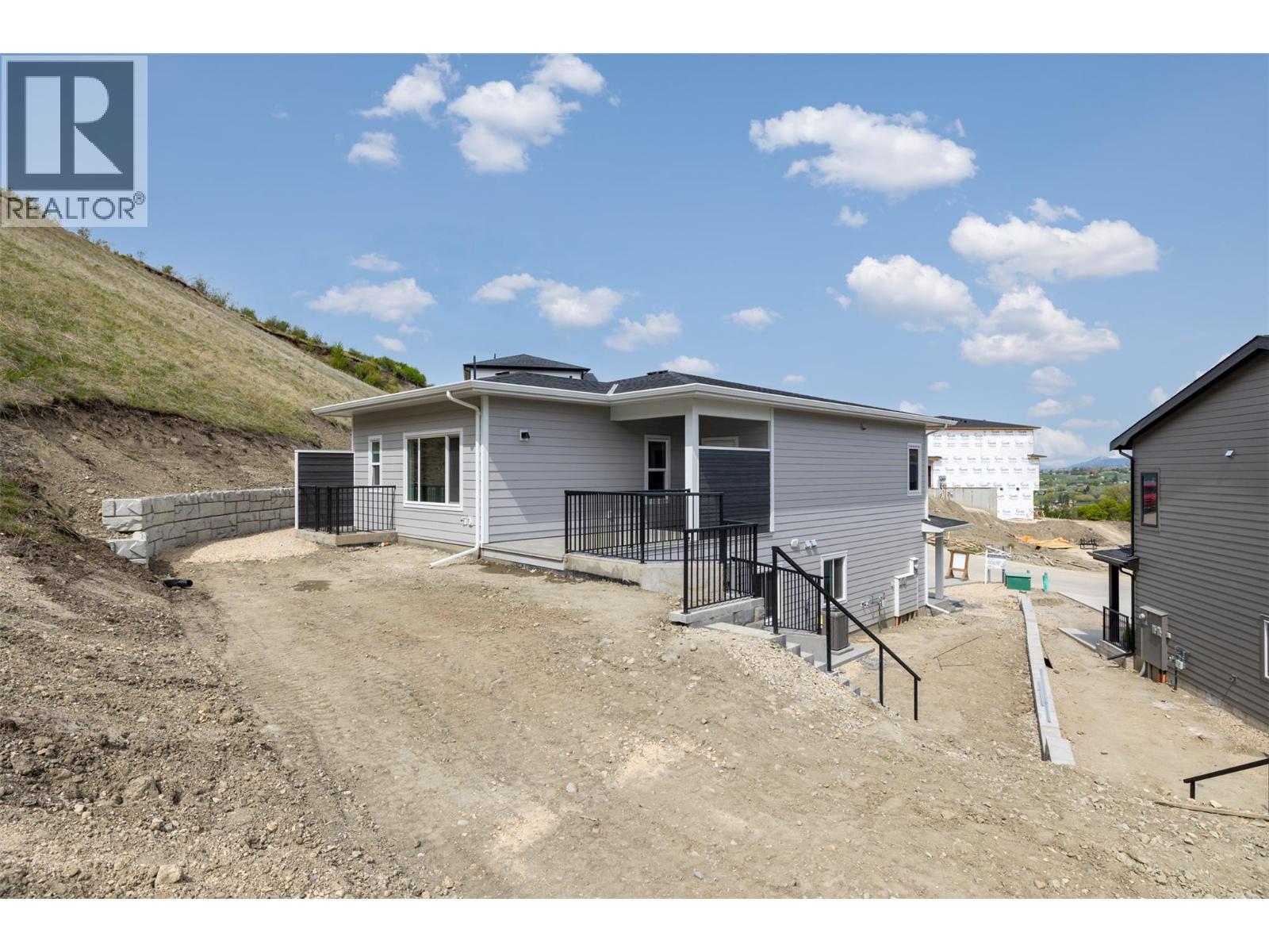 442 Arrowleaf Rise, Coldstream, BC - Outdoor