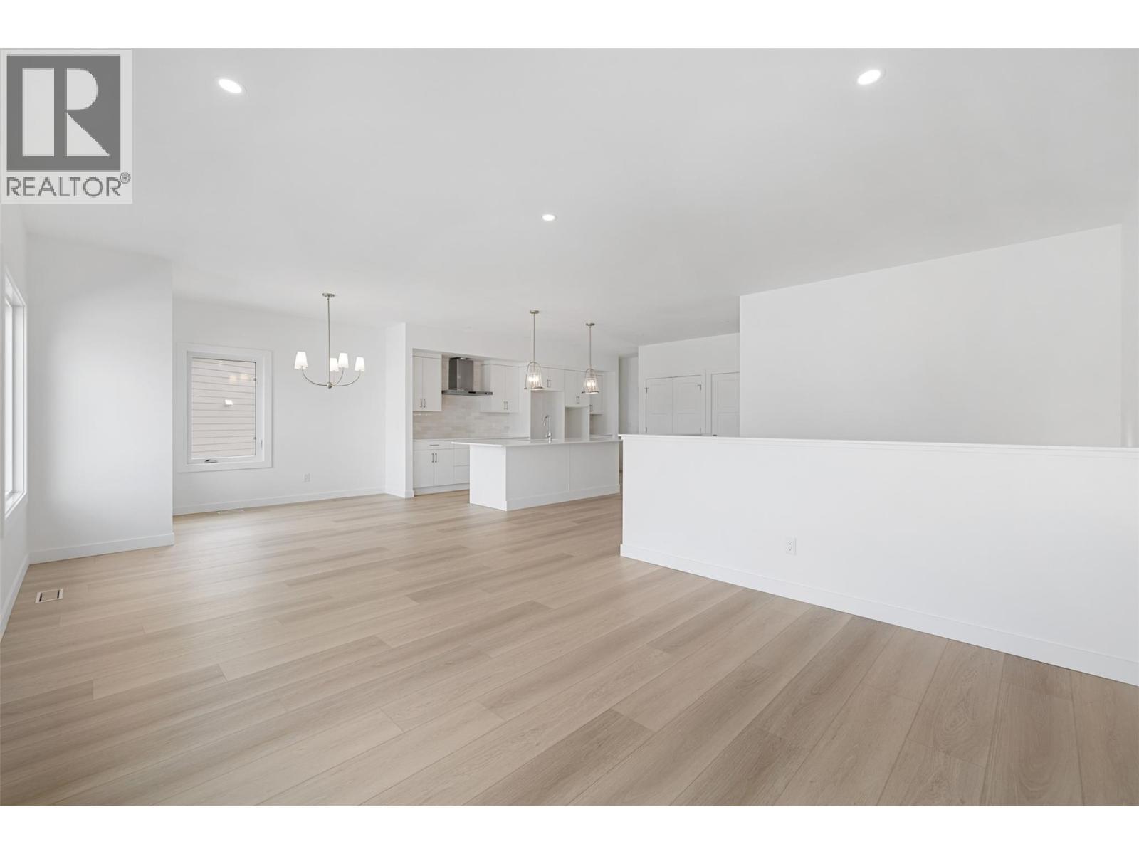 442 Arrowleaf Rise, Coldstream, BC - Indoor