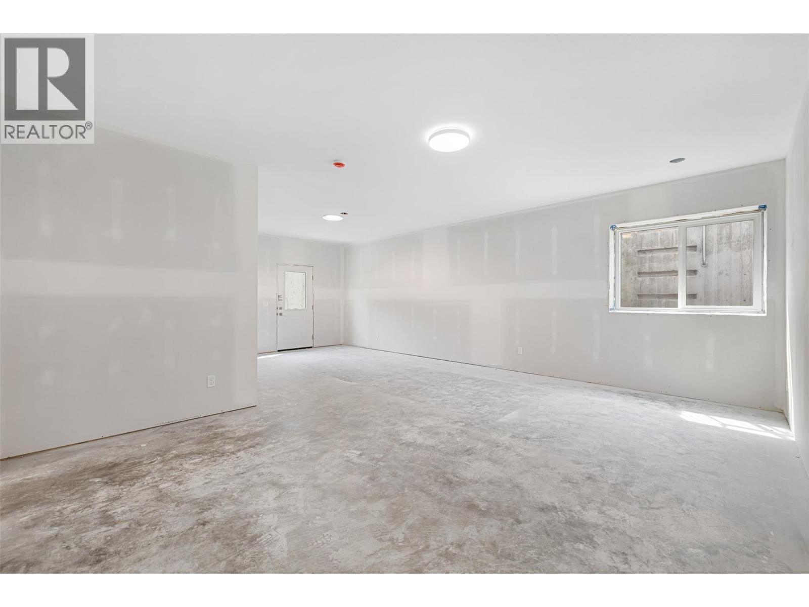 Suite/Flex - 442 Arrowleaf Rise, Coldstream, BC - Indoor Photo Showing Other Room
