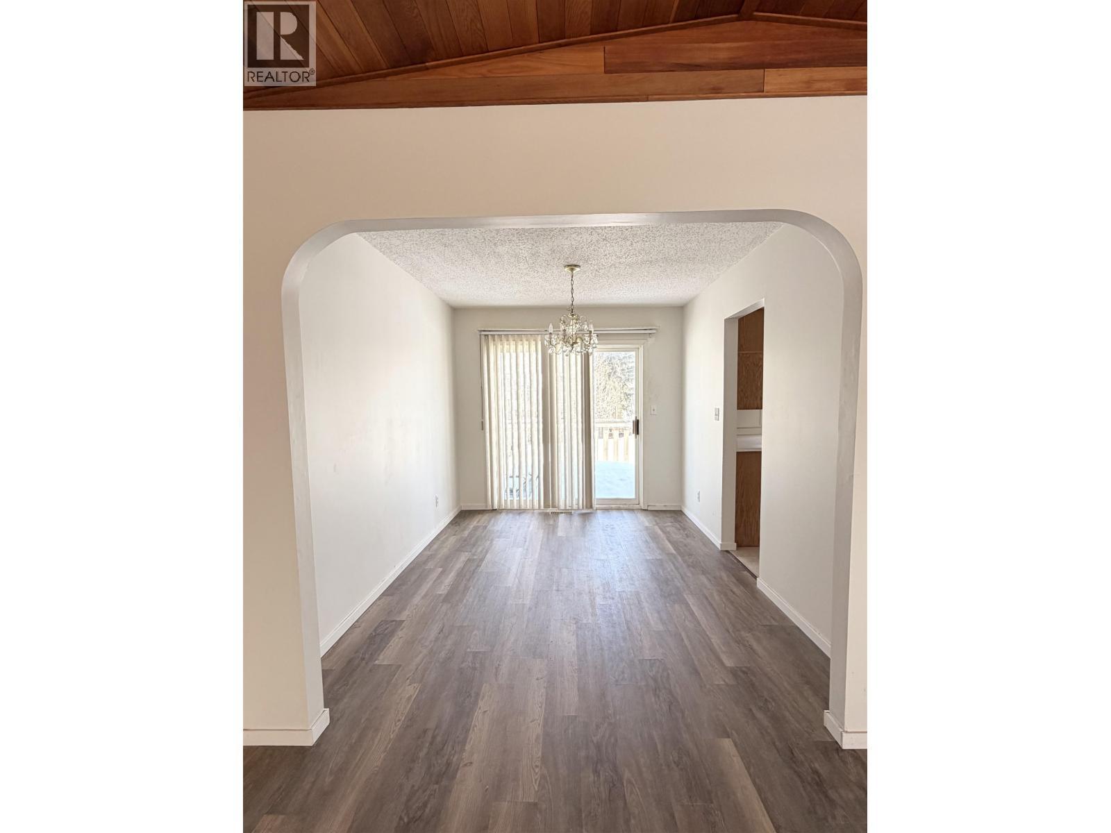 5 Munro Crescent, Mackenzie, BC - Indoor Photo Showing Other Room