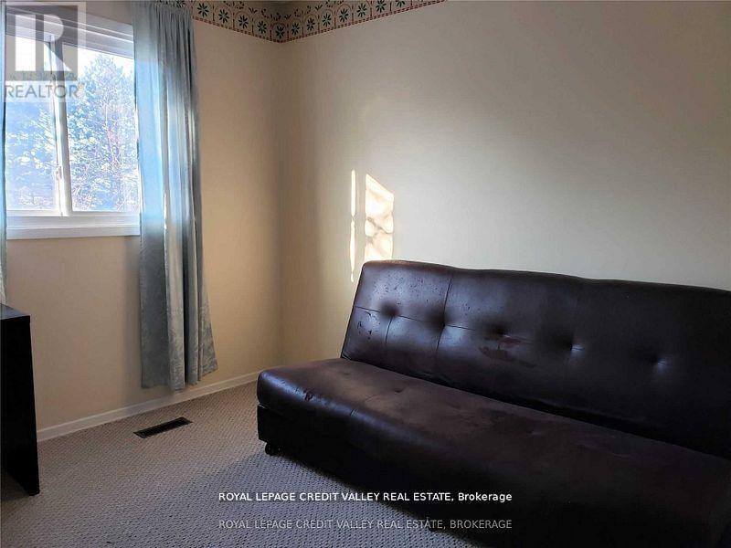 24 Sutter Avenue, Brampton, ON - Indoor