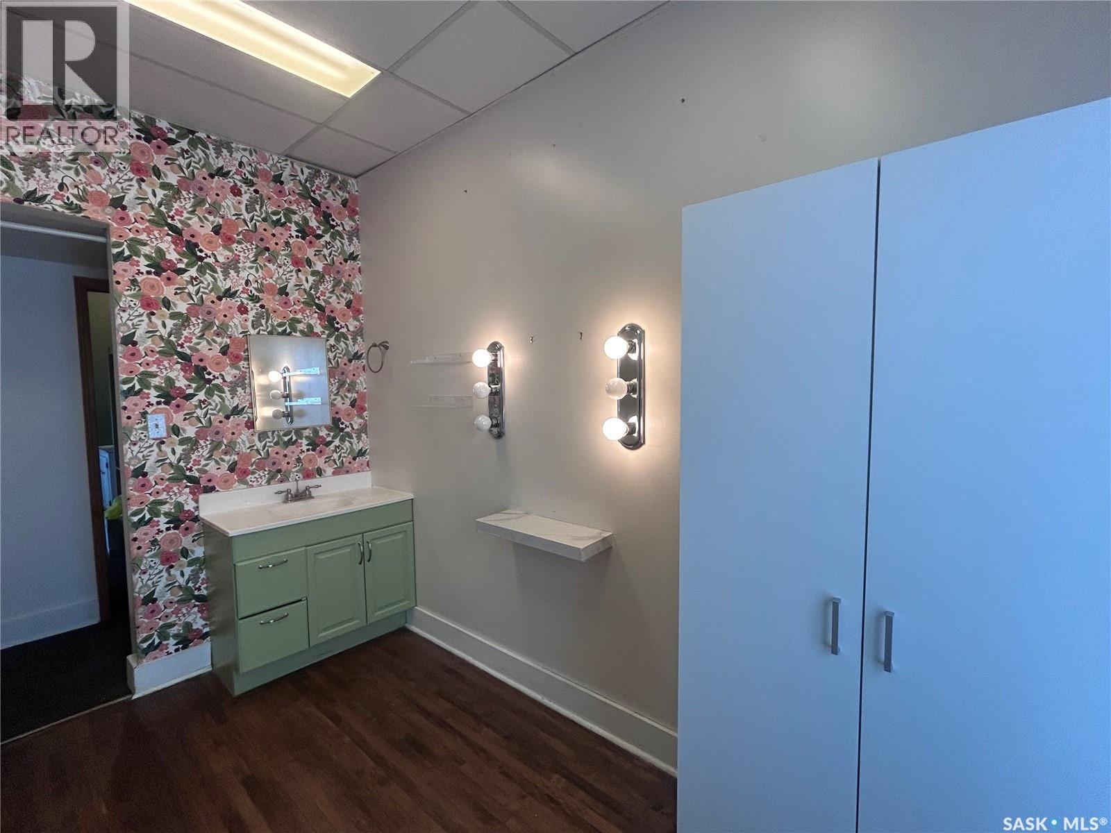 935 4Th Street, Estevan, SK - Indoor Photo Showing Other Room