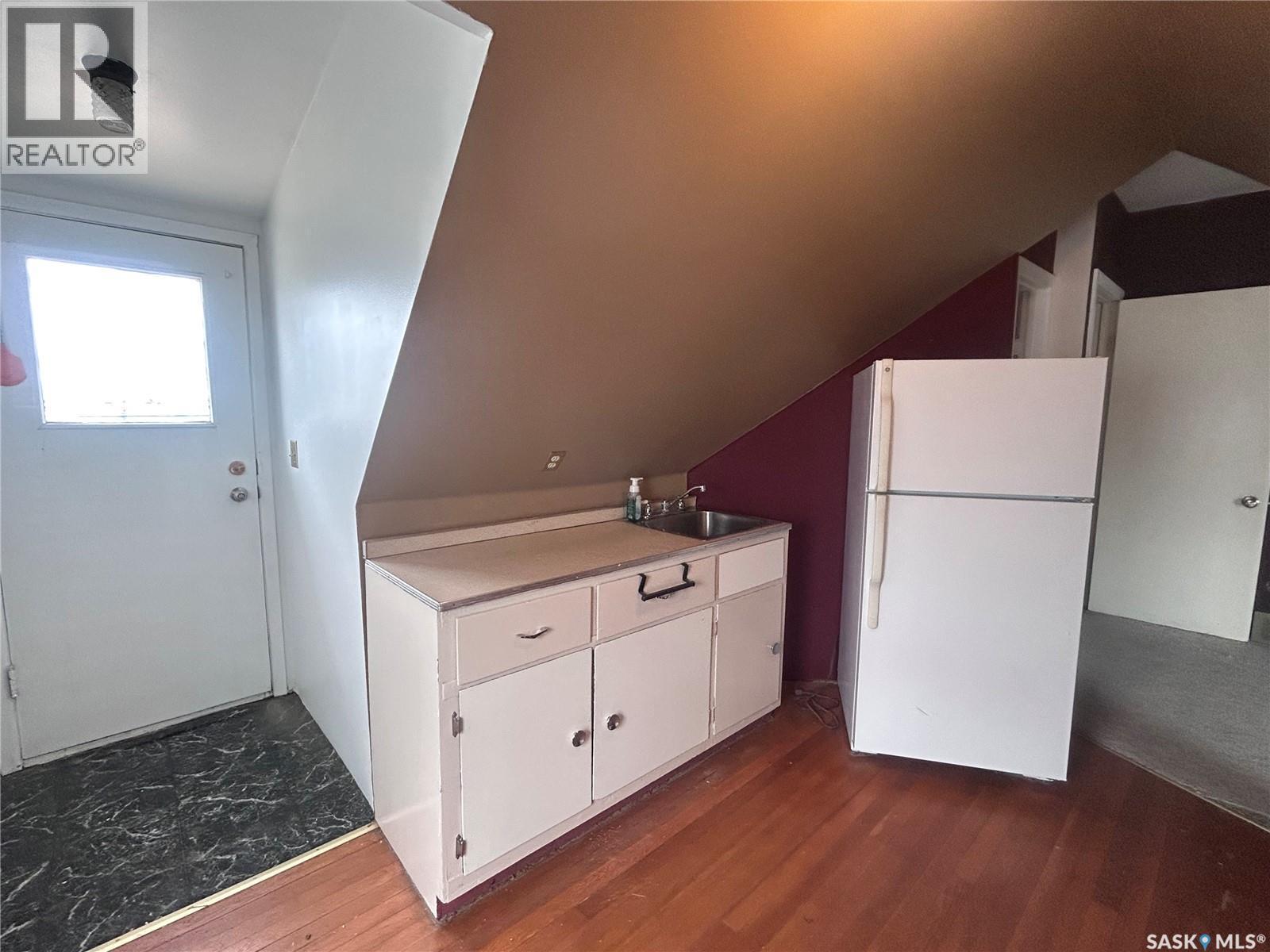 935 4Th Street, Estevan, SK - Indoor Photo Showing Other Room