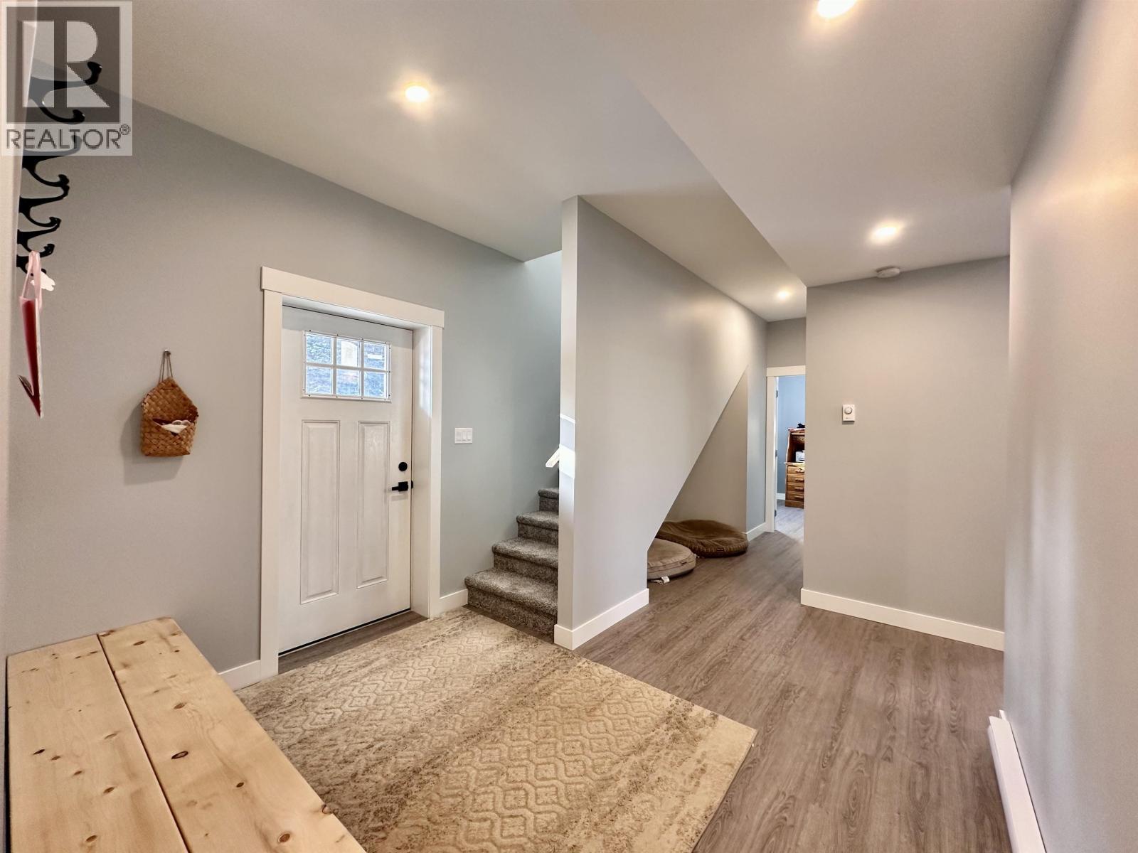 24151 River Road, Smithers, BC - Indoor