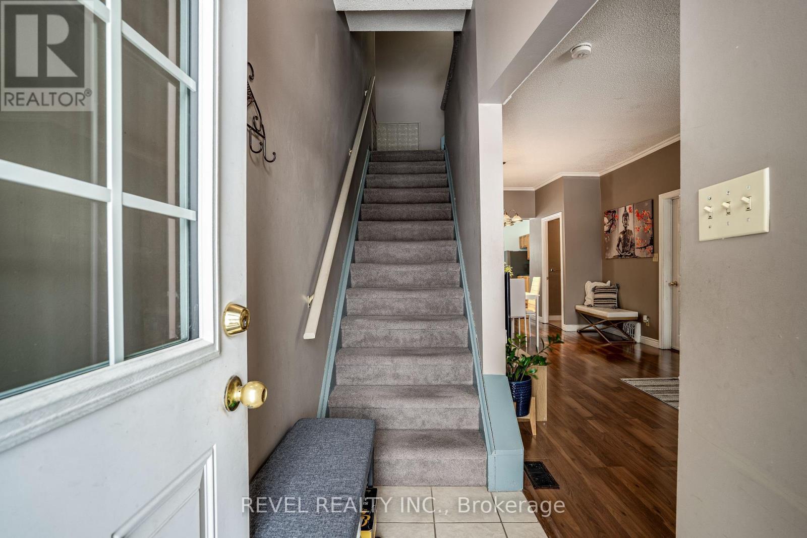 51 Tisdale Street N, Hamilton, ON - Indoor Photo Showing Other Room