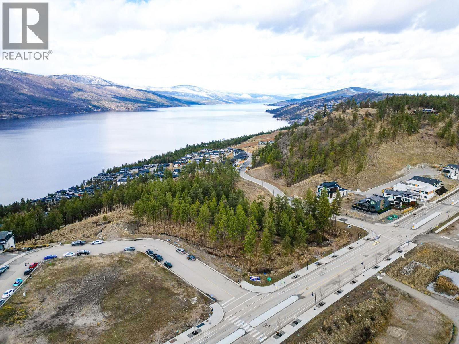 1810 Hilltop Crescent, Kelowna, BC