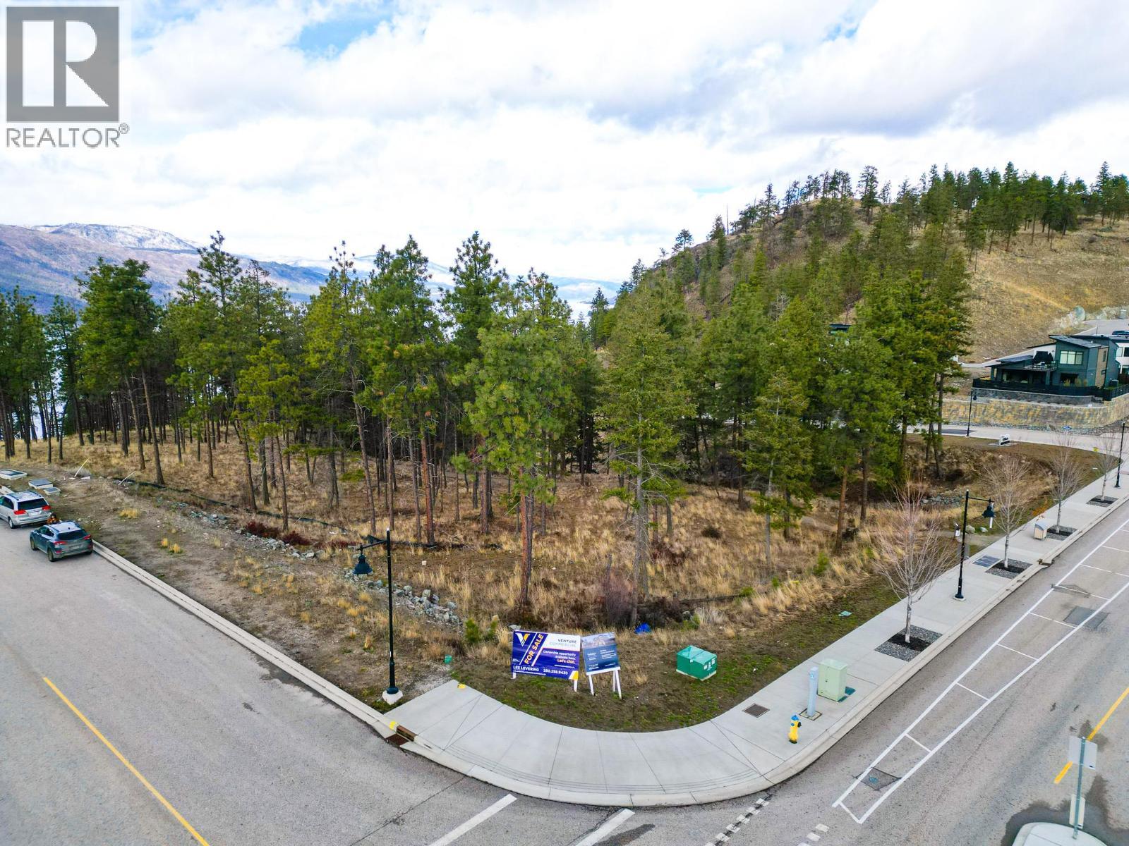 1810 Hilltop Crescent, Kelowna, BC