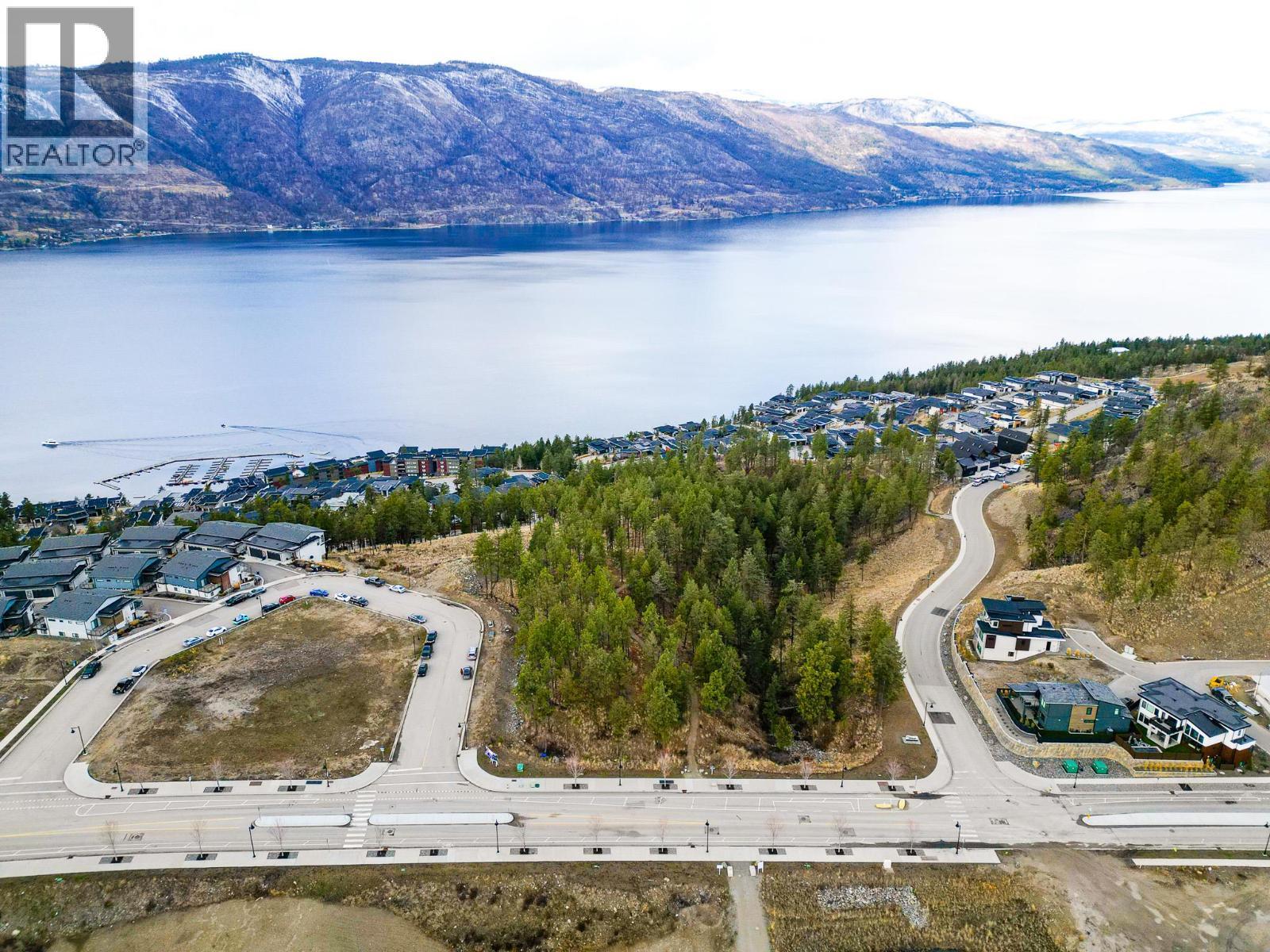 1810 Hilltop Crescent, Kelowna, BC