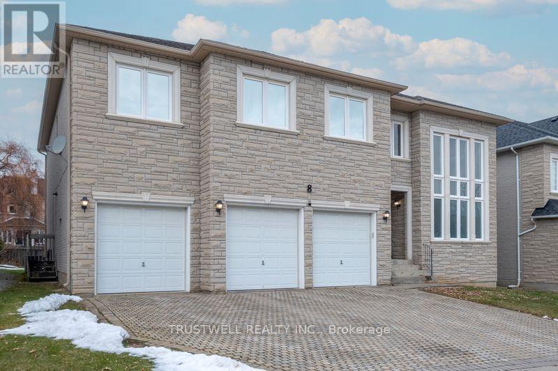 8 Ridgley Court, Richmond Hill, ON - Outdoor