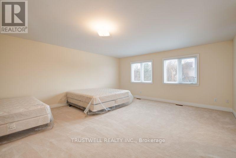 8 Ridgley Court, Richmond Hill, ON - Indoor