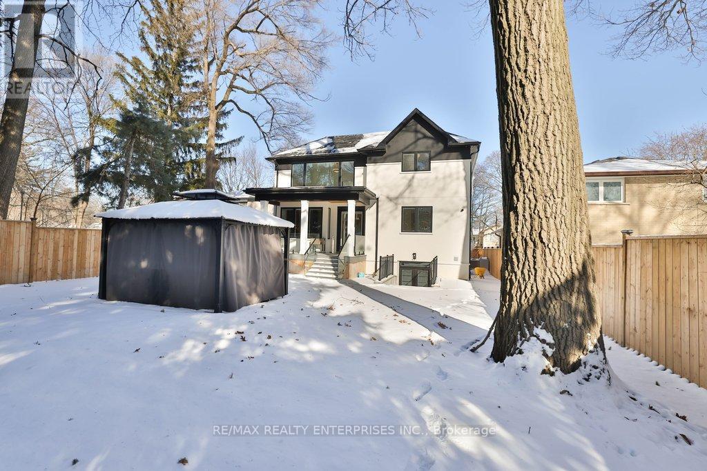 1438 Garnet Avenue, Mississauga, ON - Outdoor