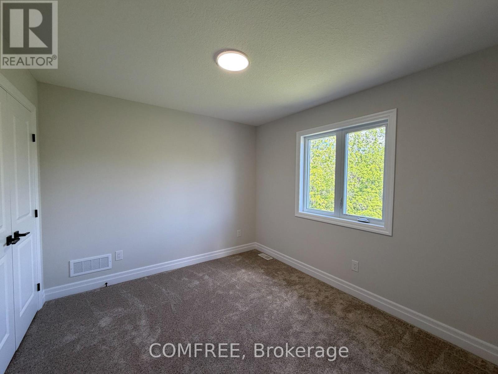 25-35 Old Course Road, St. Thomas, ON