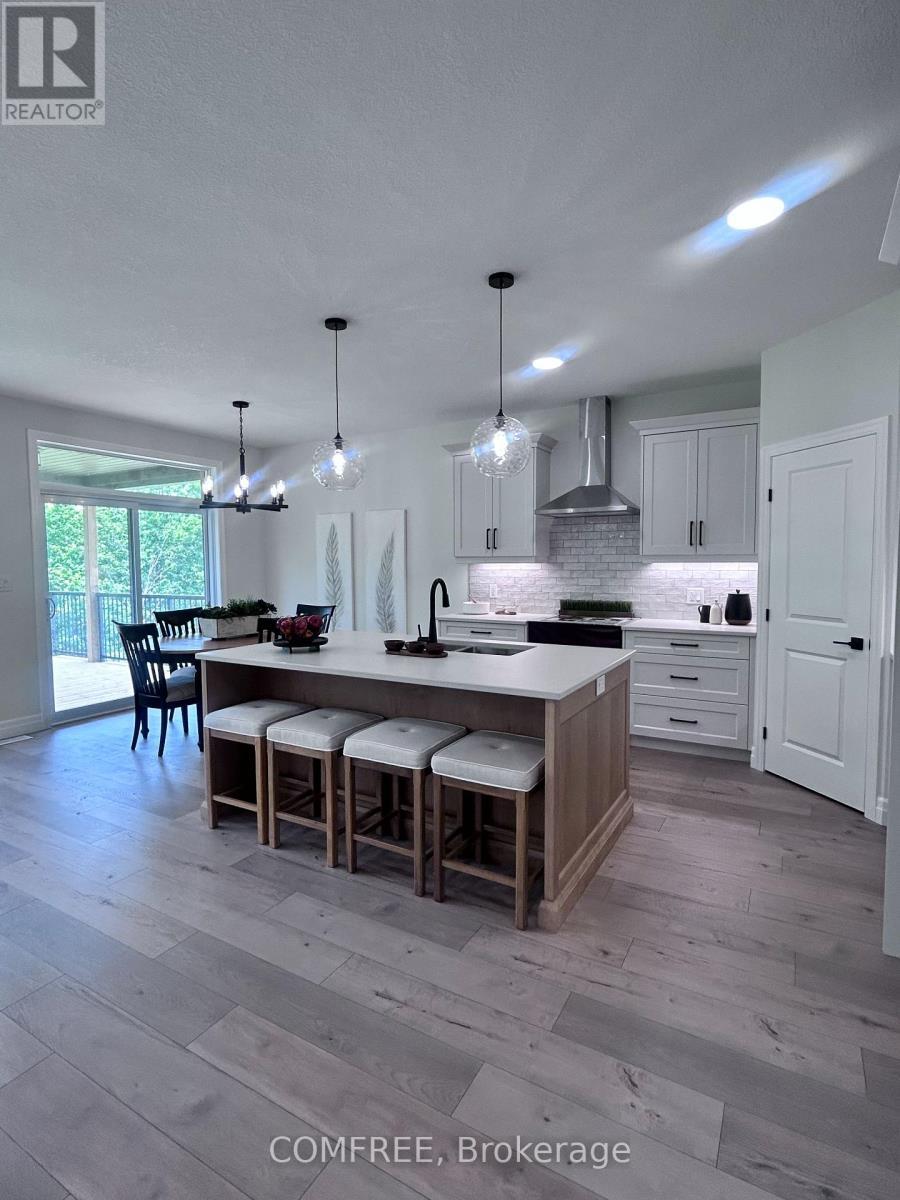 25-35 Old Course Road, St. Thomas, ON - Indoor