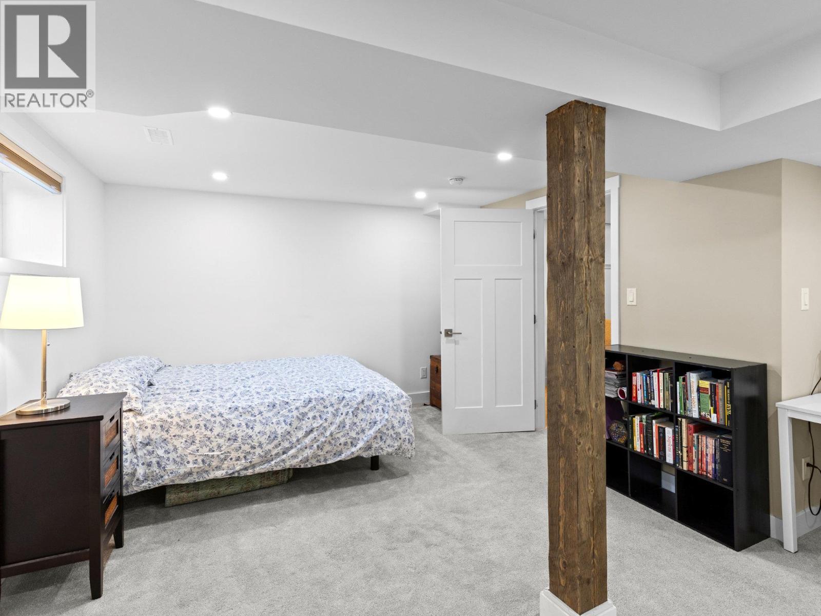 7207 Tucelnuit Drive, Oliver, BC - Indoor Photo Showing Bedroom