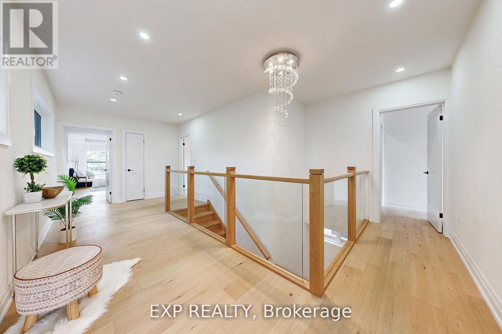 768 Montbeck Crescent, Mississauga, ON - Indoor Photo Showing Other Room