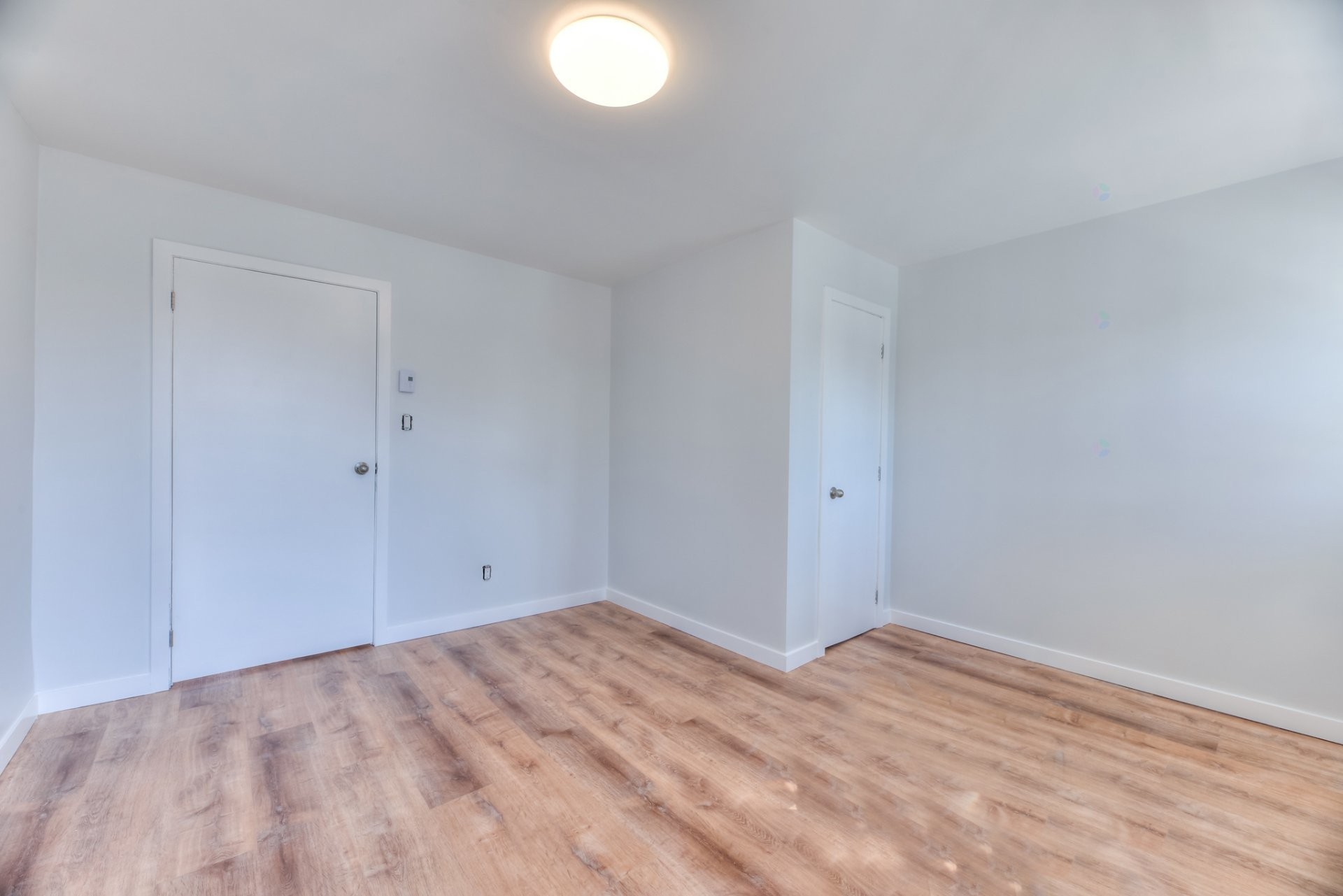 Chambre à coucher - 12295 Rue Valmont, Montréal (Ahuntsic-Cartierville), QC - Indoor Photo Showing Other Room