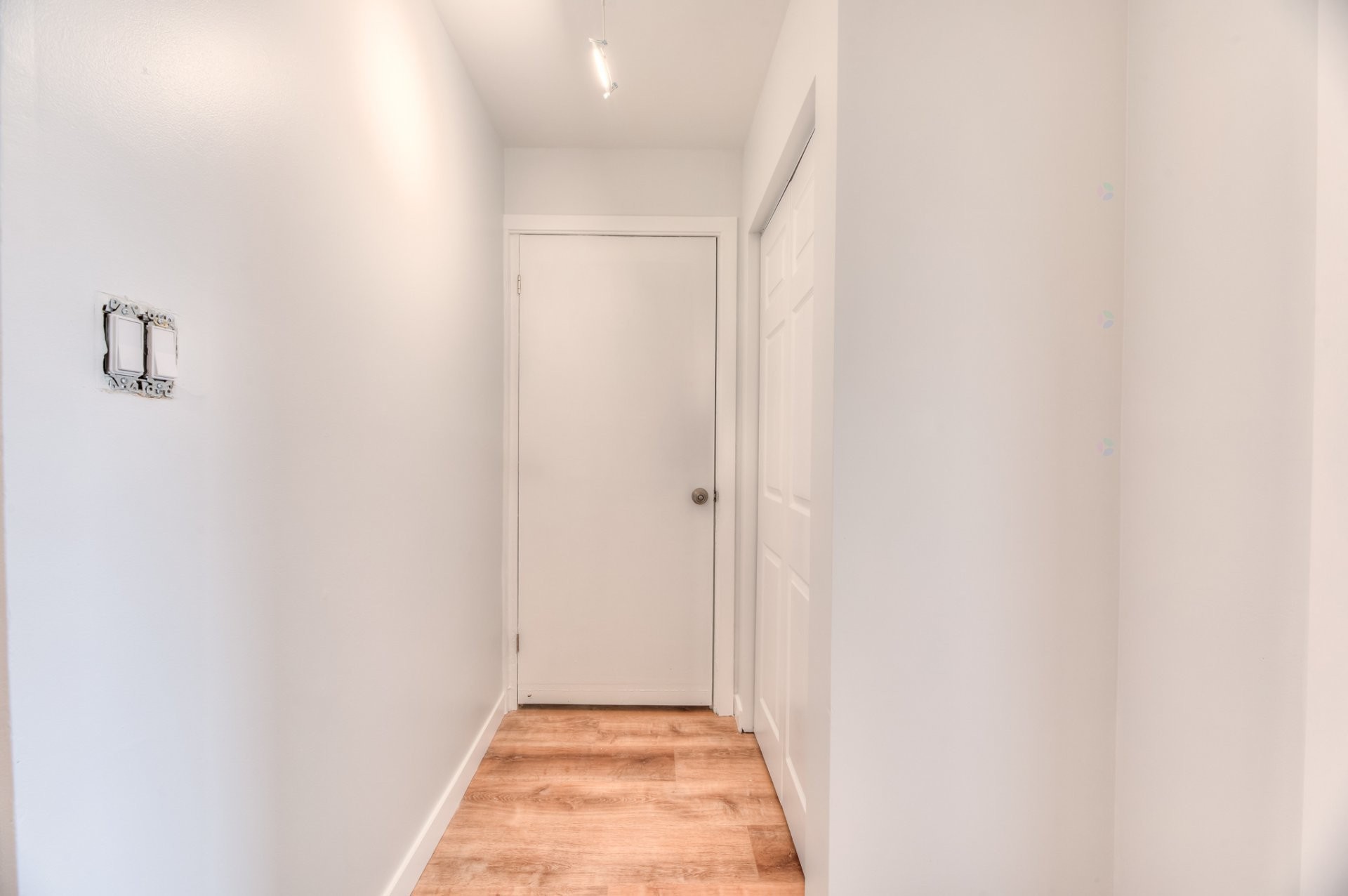 Hall d'entrée/Vestibule - 12295 Rue Valmont, Montréal (Ahuntsic-Cartierville), QC - Indoor Photo Showing Other Room