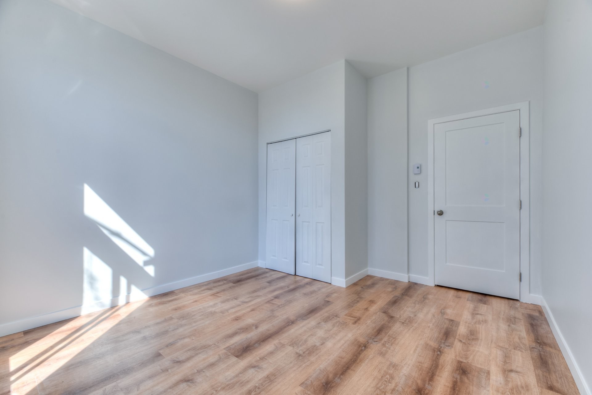 Chambre à coucher - 12295 Rue Valmont, Montréal (Ahuntsic-Cartierville), QC - Indoor Photo Showing Other Room