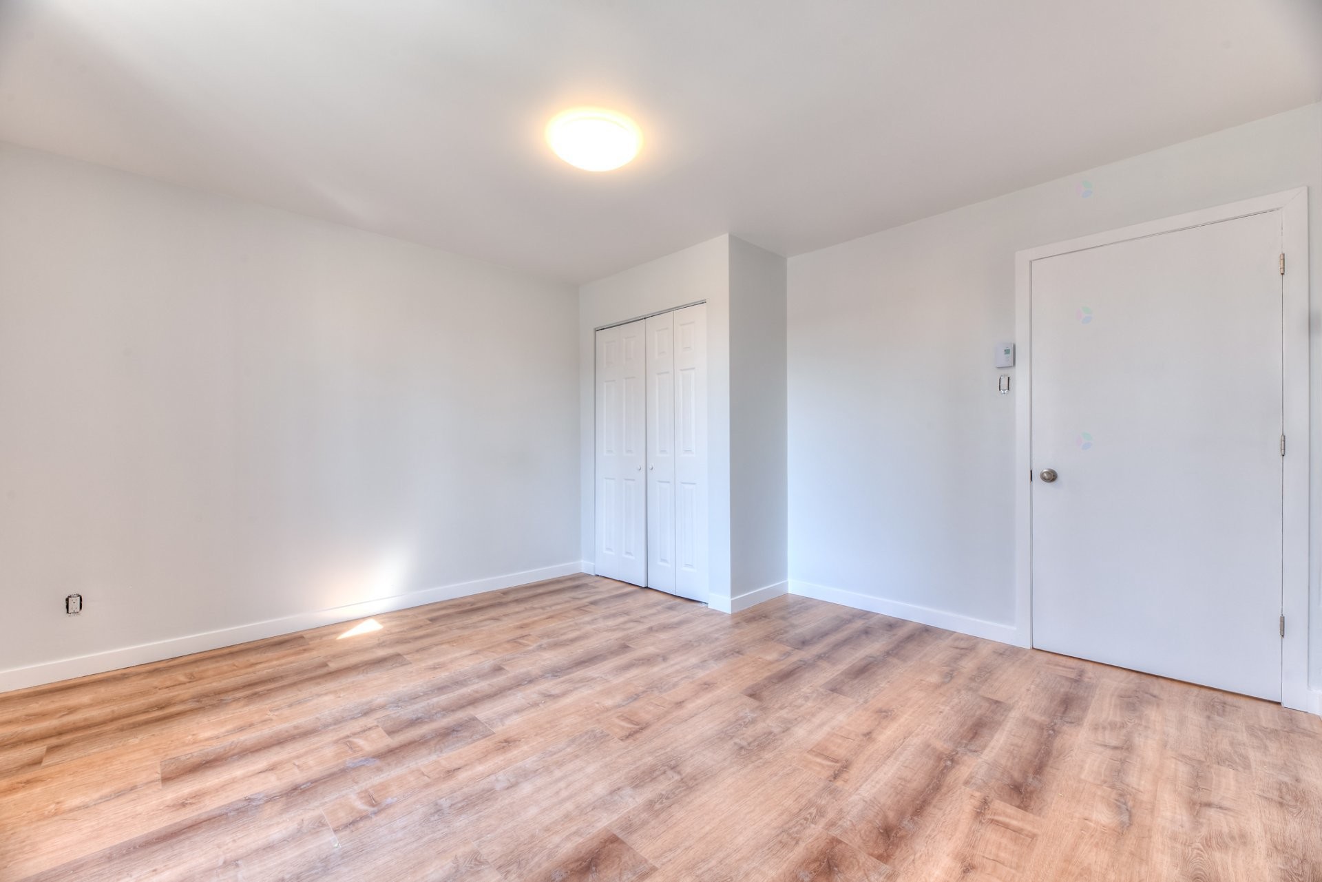Chambre à coucher - 12295 Rue Valmont, Montréal (Ahuntsic-Cartierville), QC - Indoor Photo Showing Other Room