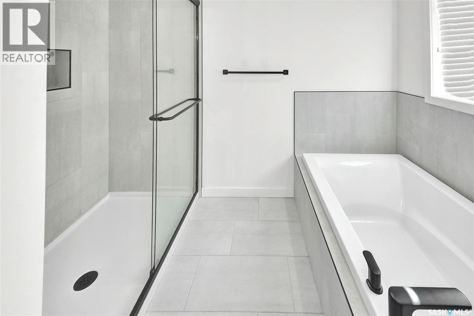 104 Forsey Avenue, Saskatoon, SK - Indoor Photo Showing Bathroom