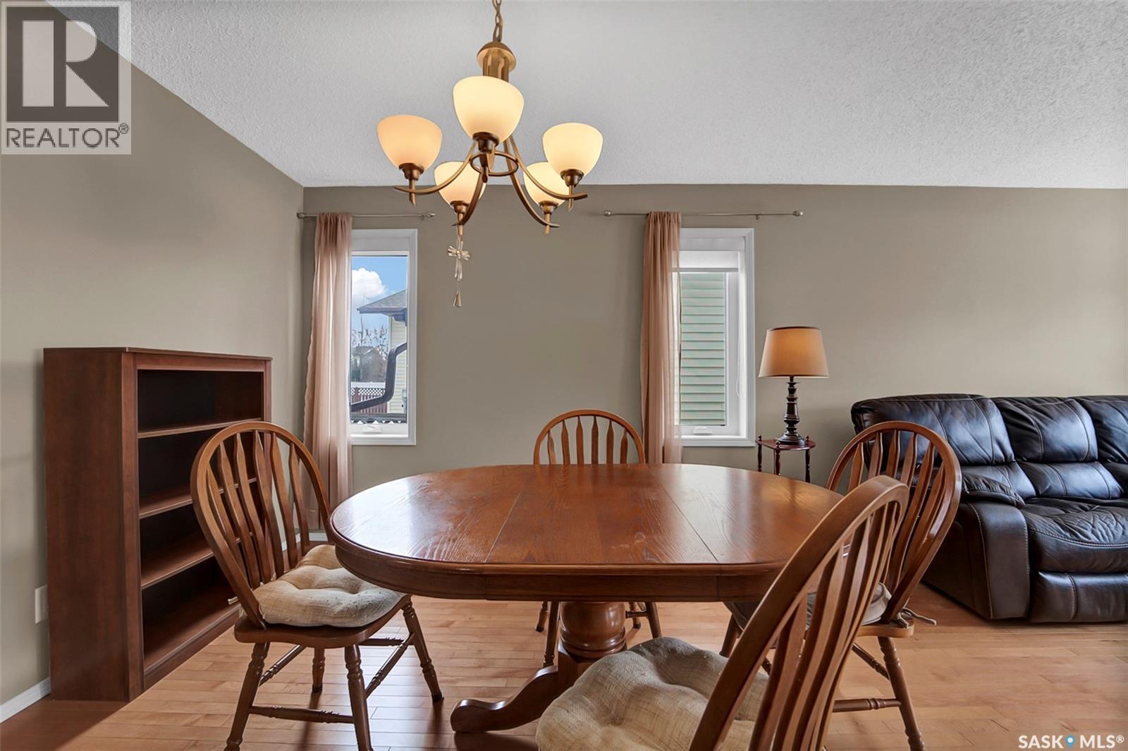 143 Biro Place, Saskatoon, SK - Indoor Photo Showing Dining Room