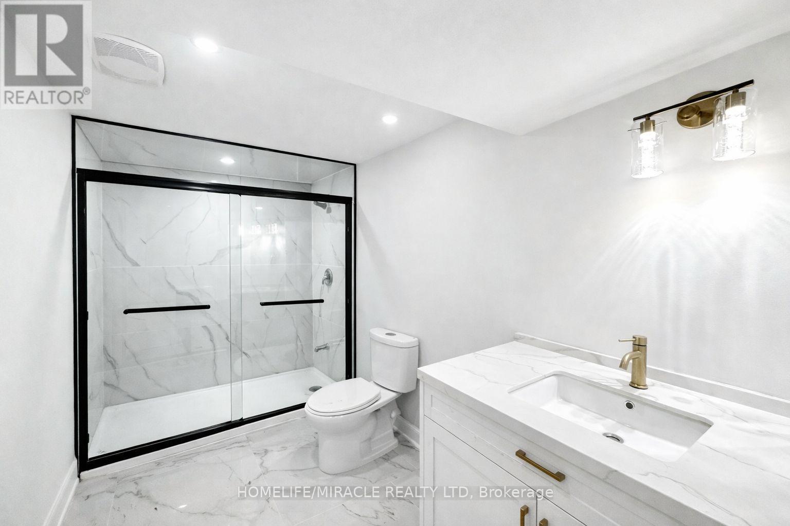 4555 14Th Avenue, Markham, ON - Indoor Photo Showing Bathroom
