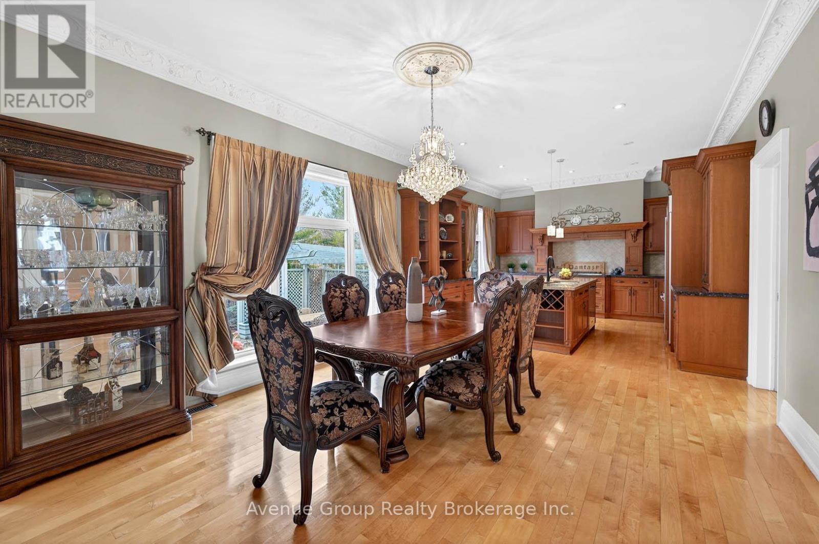 7 Longview Crescent, Vaughan, ON - Indoor Photo Showing Dining Room