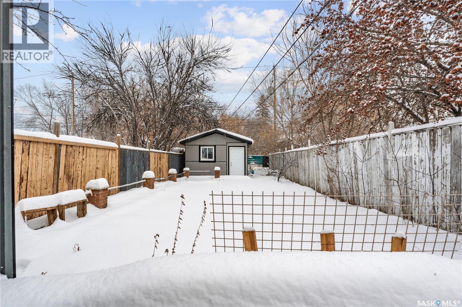212 W Avenue S, Saskatoon, SK - Outdoor