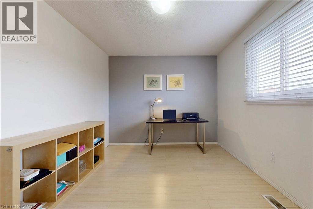 Home office featuring a textured ceiling - 62 Como Place, Hamilton, ON - Indoor