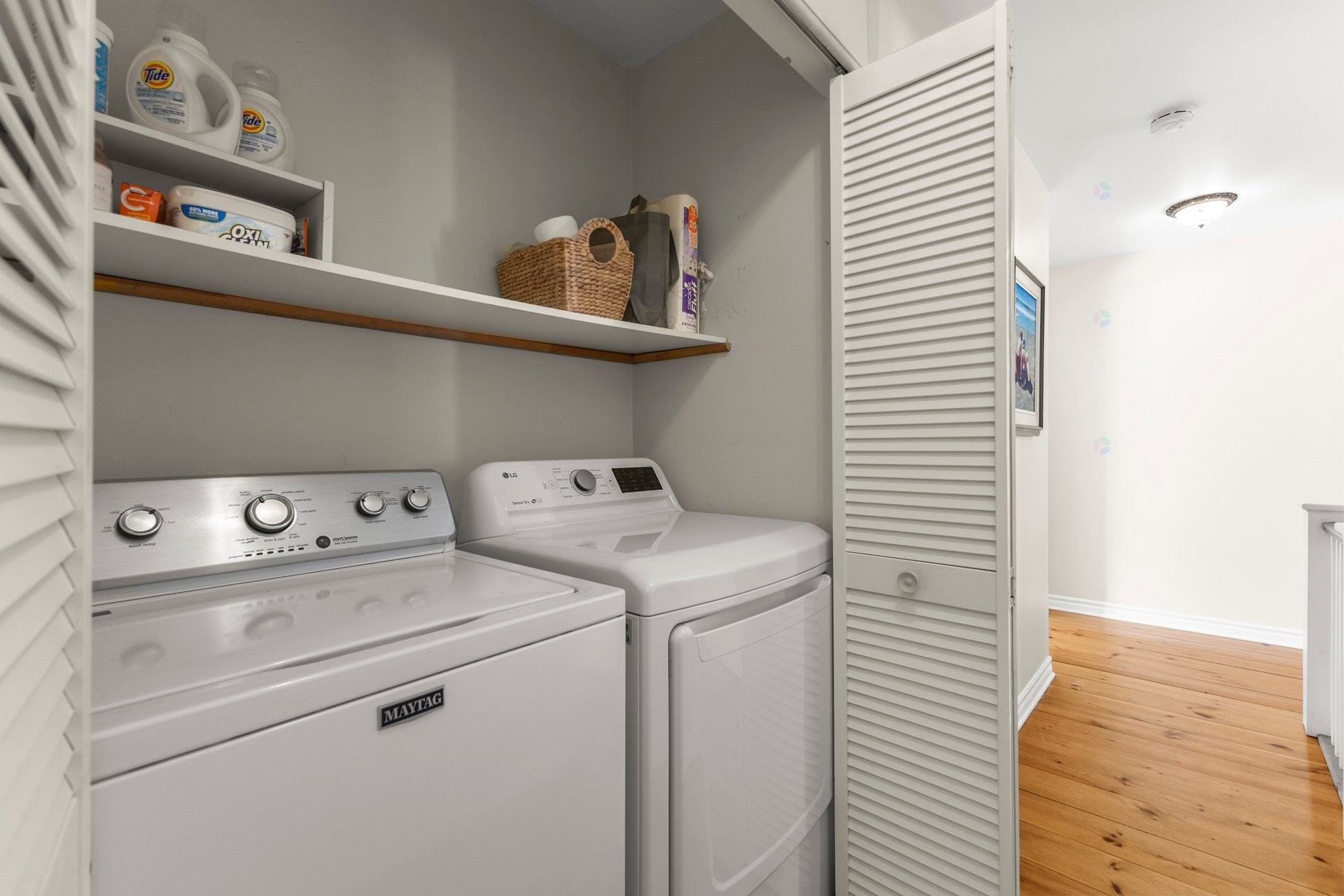 Salle de lavage - 428 Rue Brookside, Hudson, QC - Indoor Photo Showing Laundry Room