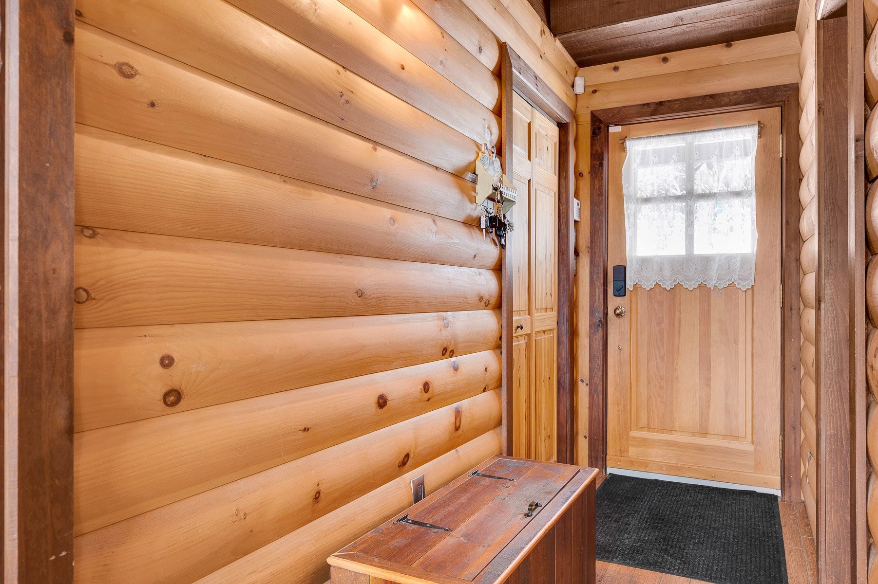 Mud Room - 1907 Rue Grilli, Wentworth-Nord, QC - Indoor Photo Showing Other Room