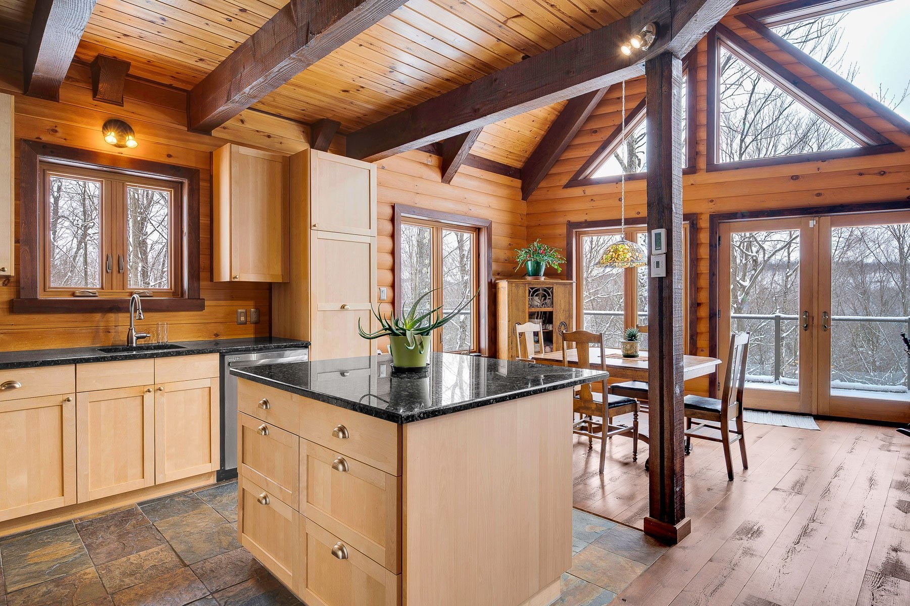 Kitchen - 1907 Rue Grilli, Wentworth-Nord, QC - Indoor Photo Showing Kitchen With Double Sink