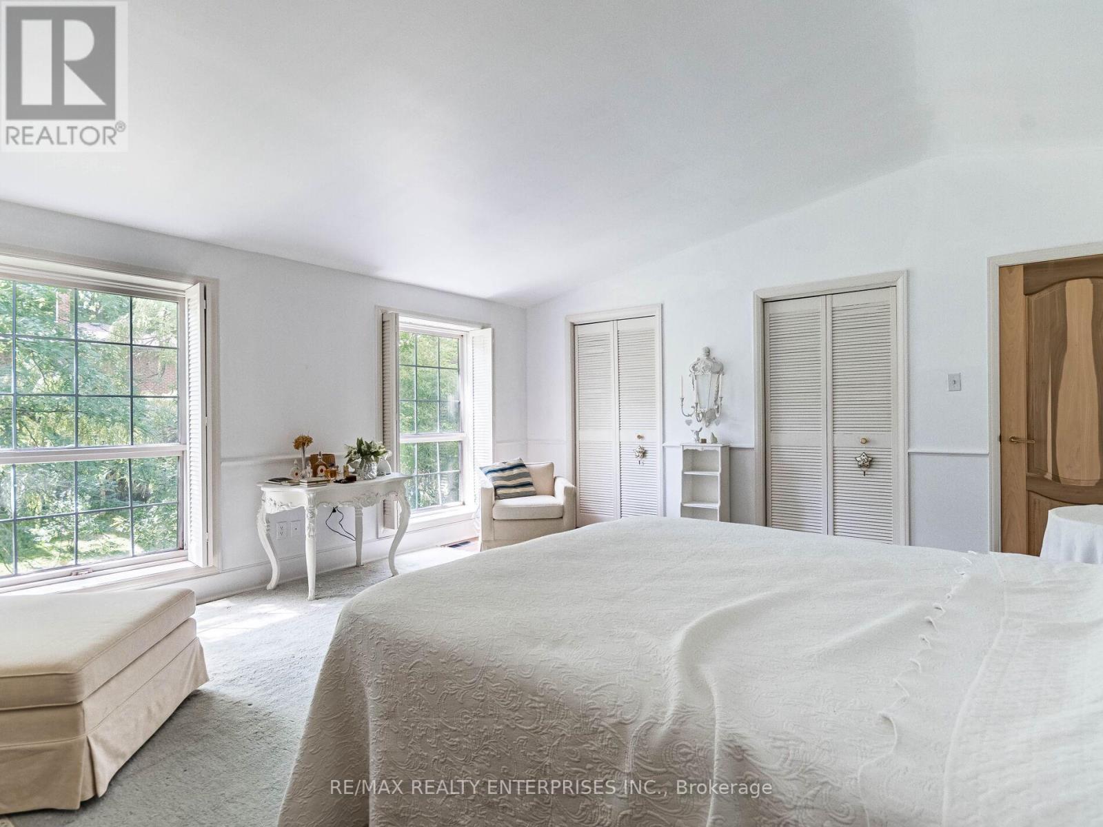 285 Pinetree Way, Mississauga, ON - Indoor Photo Showing Bedroom