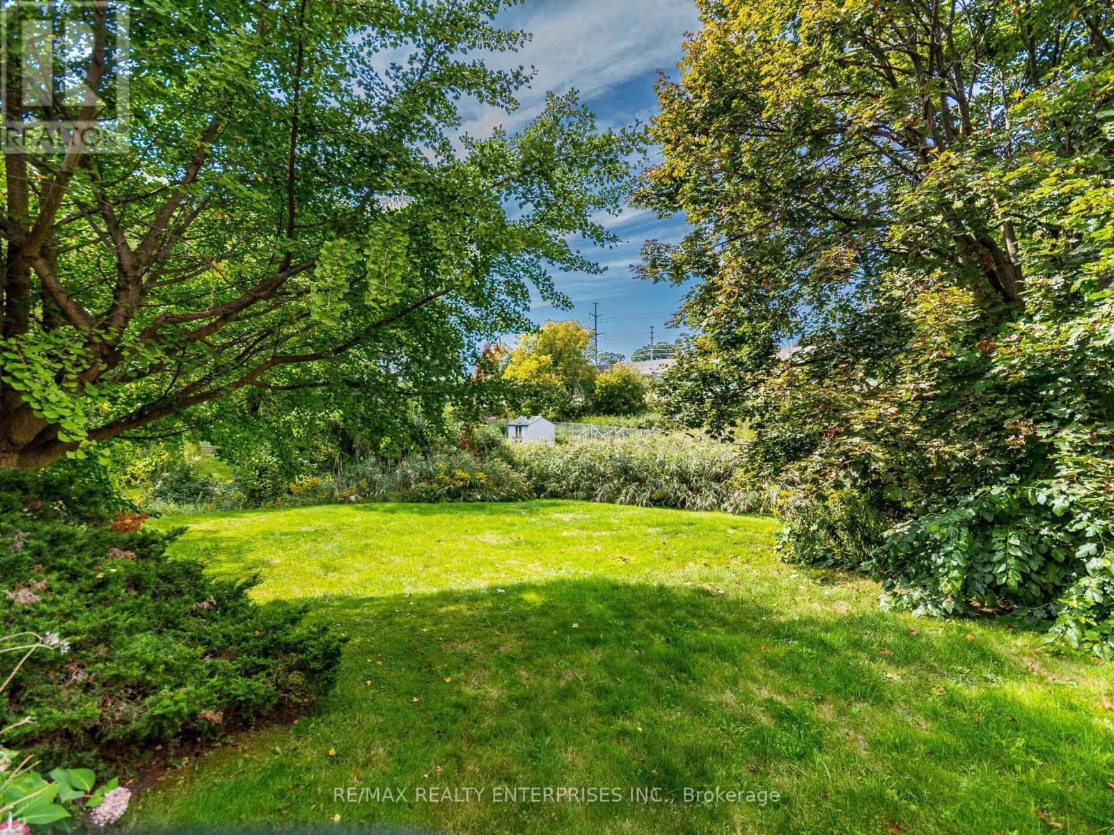 285 Pinetree Way, Mississauga, ON - Outdoor