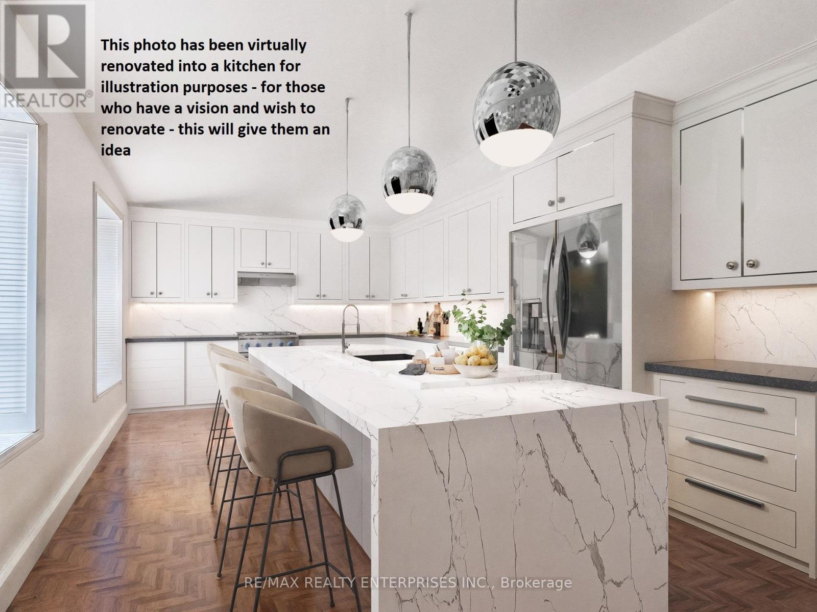 285 Pinetree Way, Mississauga, ON - Indoor Photo Showing Kitchen With Upgraded Kitchen