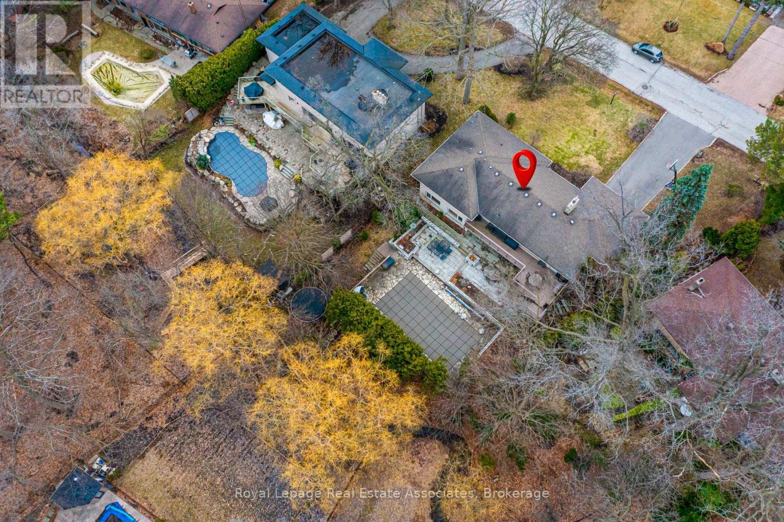 1561 Pinetree Crescent, Mississauga, ON - Outdoor With View