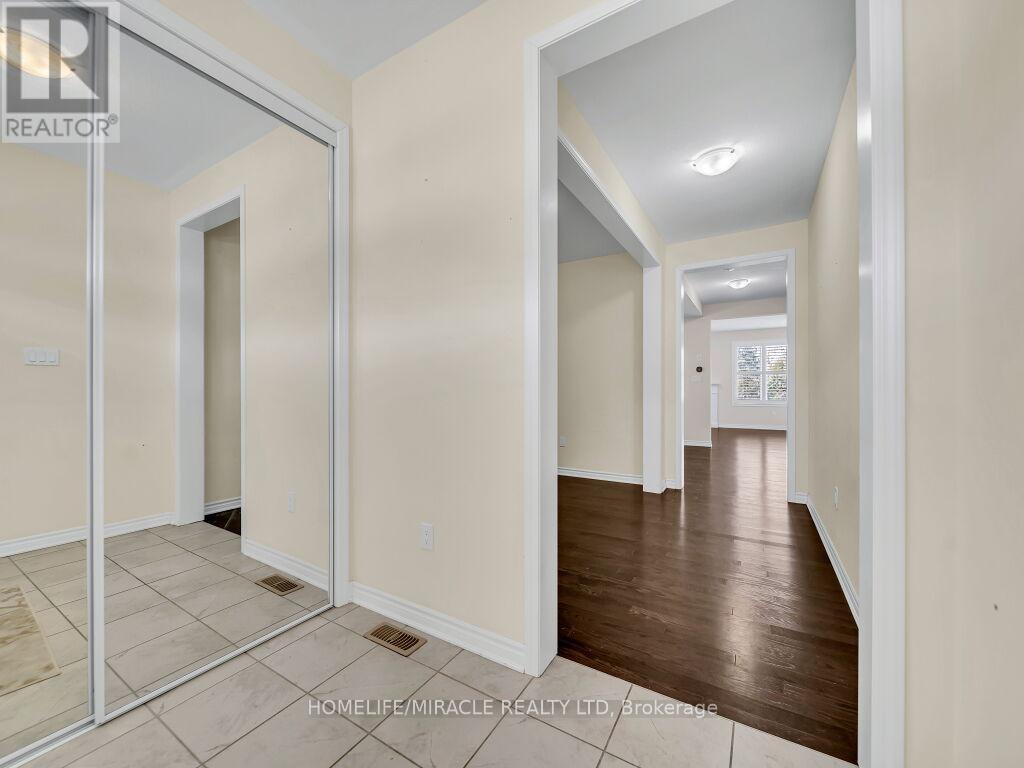 52 Compass Trail, Cambridge, ON - Indoor Photo Showing Other Room