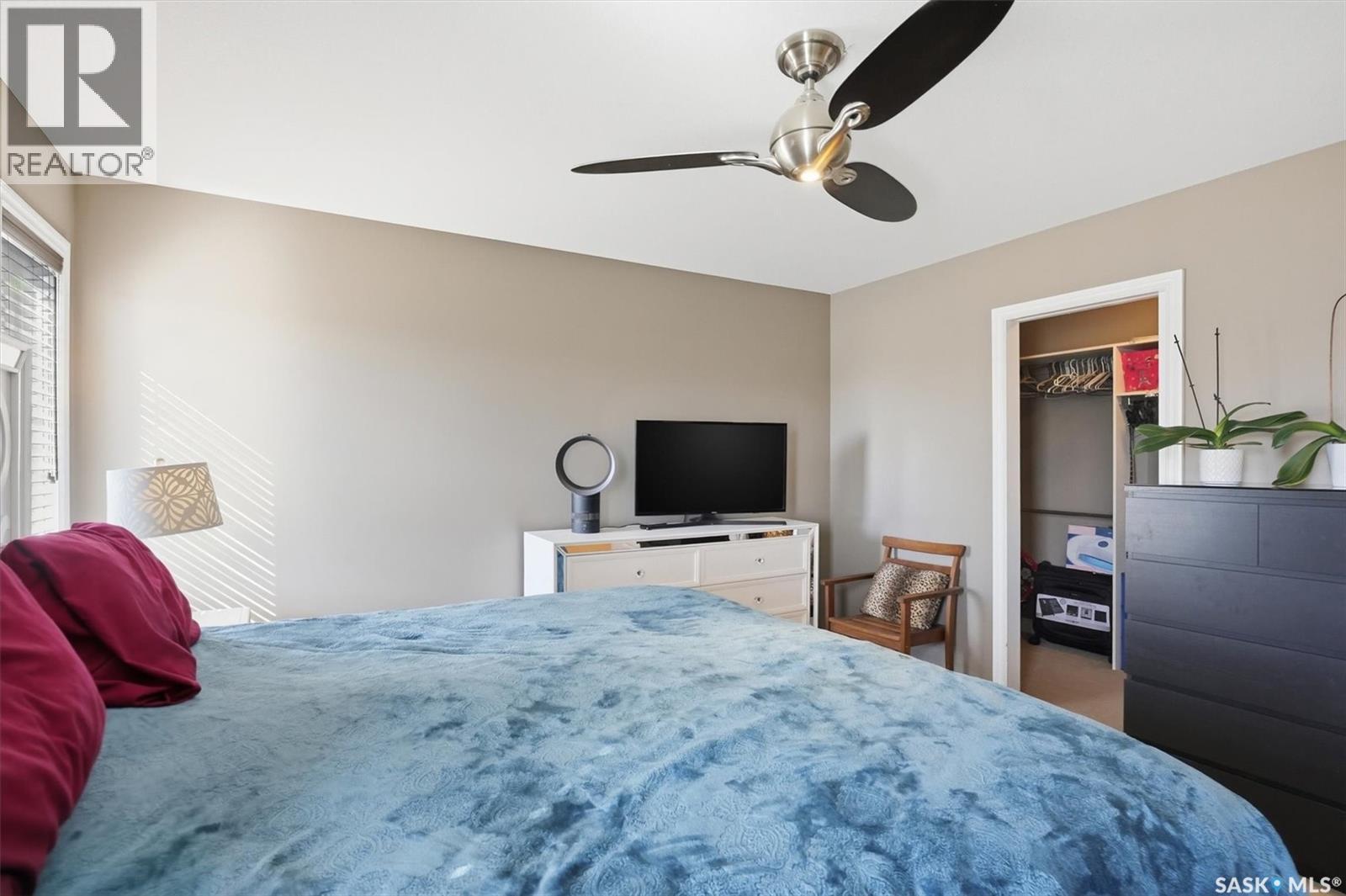 330 Lynd Lane, Saskatoon, SK - Indoor Photo Showing Bedroom