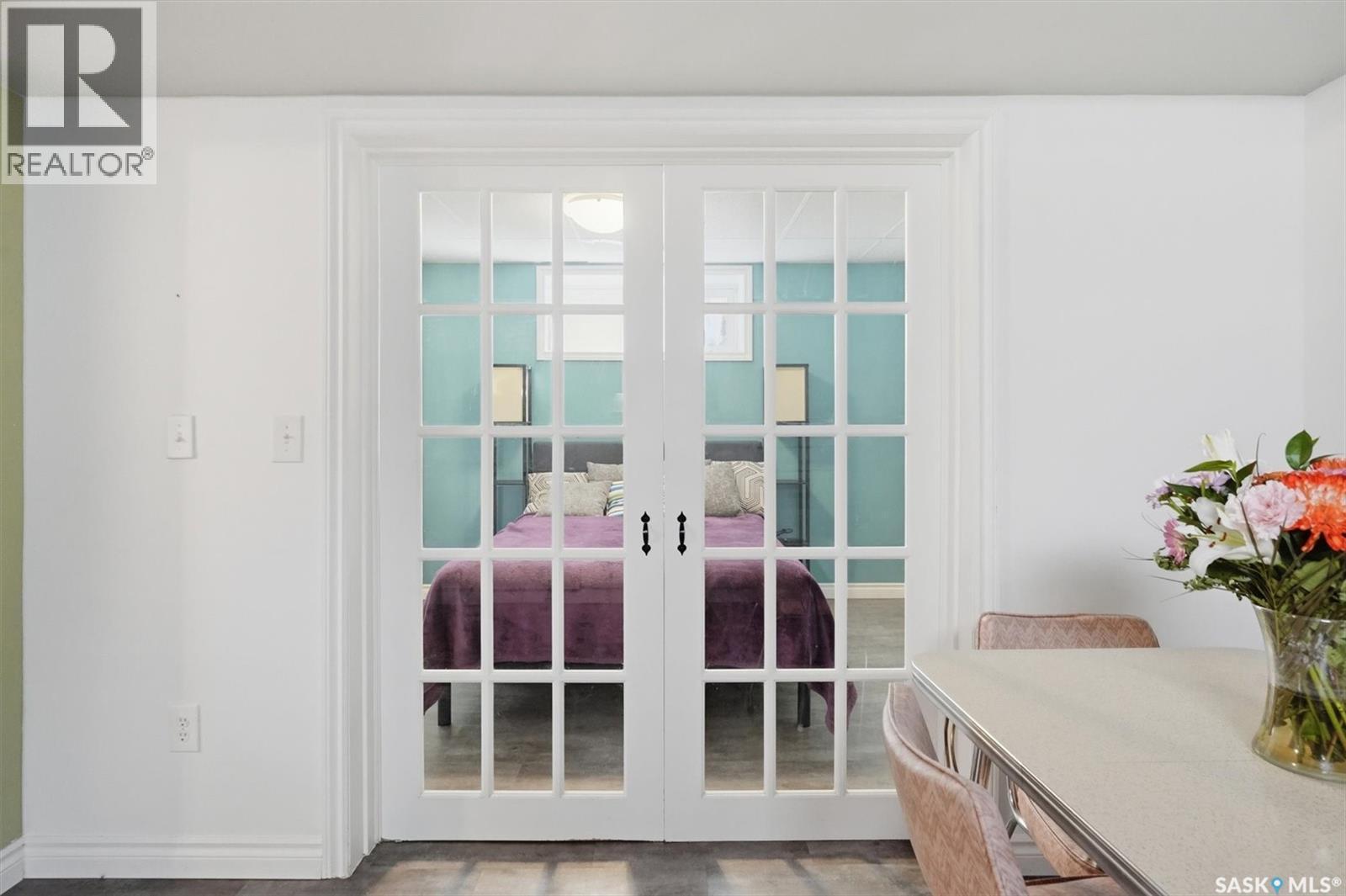 330 Lynd Lane, Saskatoon, SK - Indoor