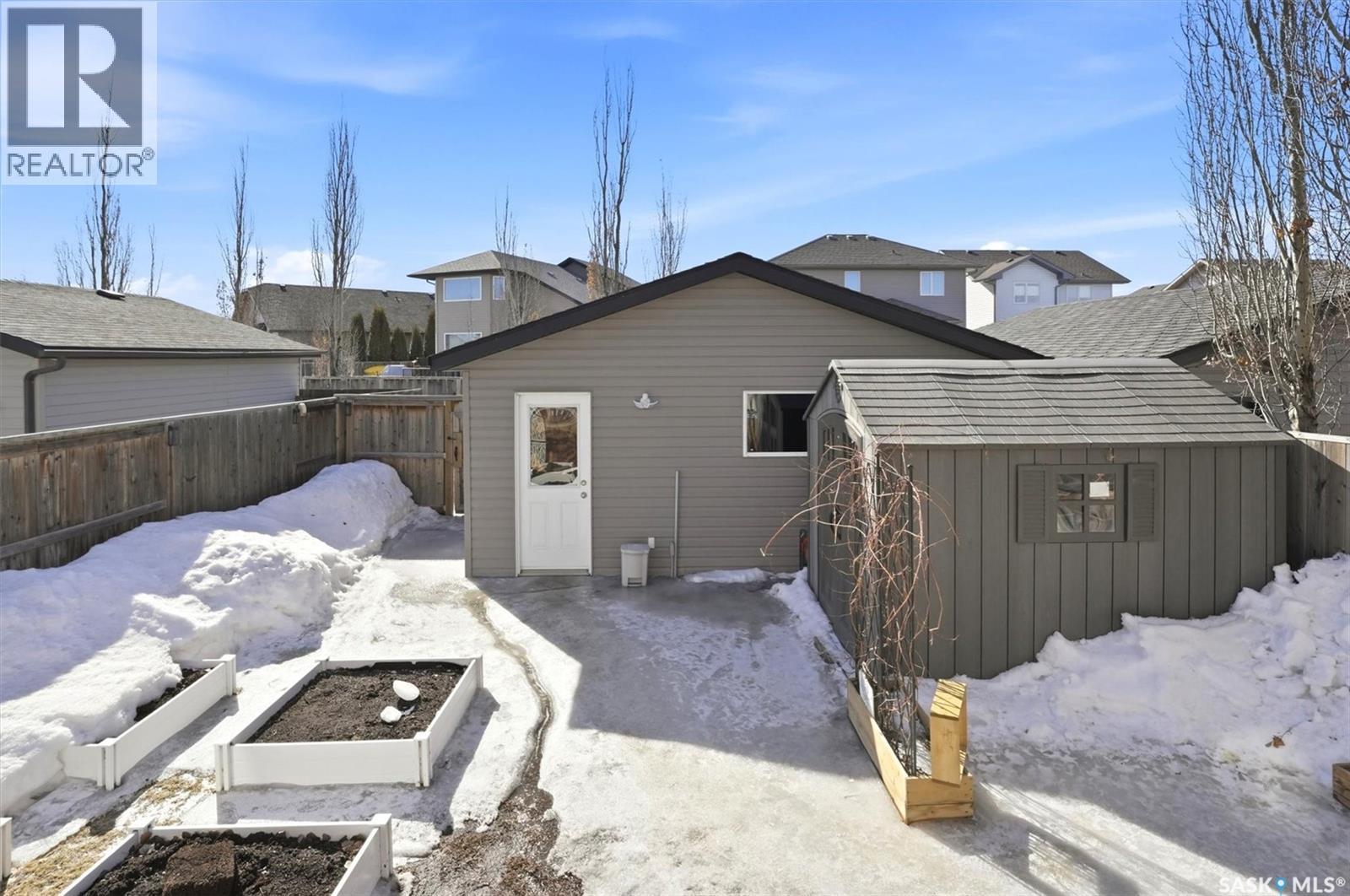 330 Lynd Lane, Saskatoon, SK - Outdoor