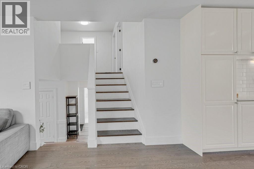 628 Ardleigh Crescent, Burlington, ON - Indoor Photo Showing Other Room