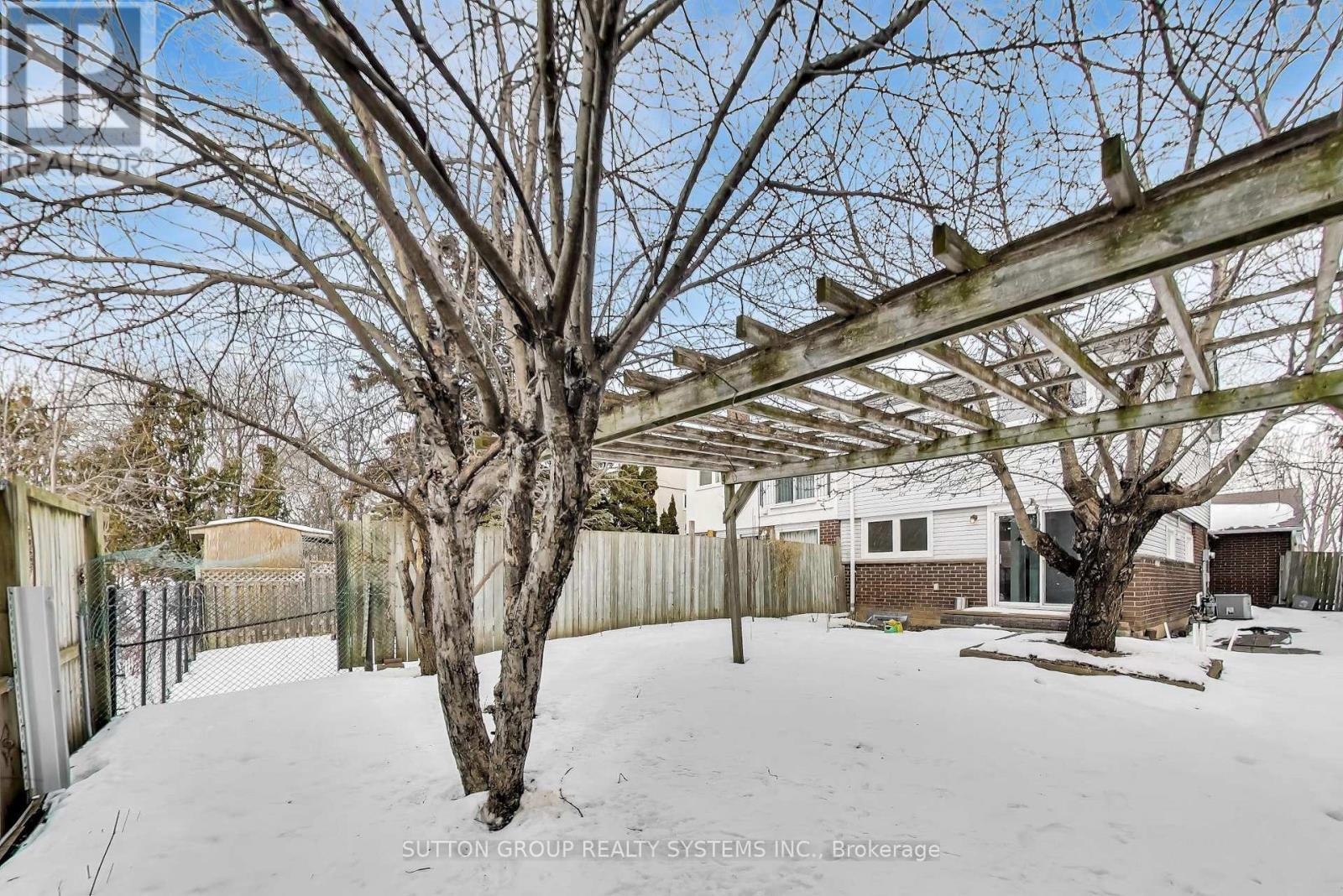 2662 Canberra Road, Mississauga, ON - Outdoor